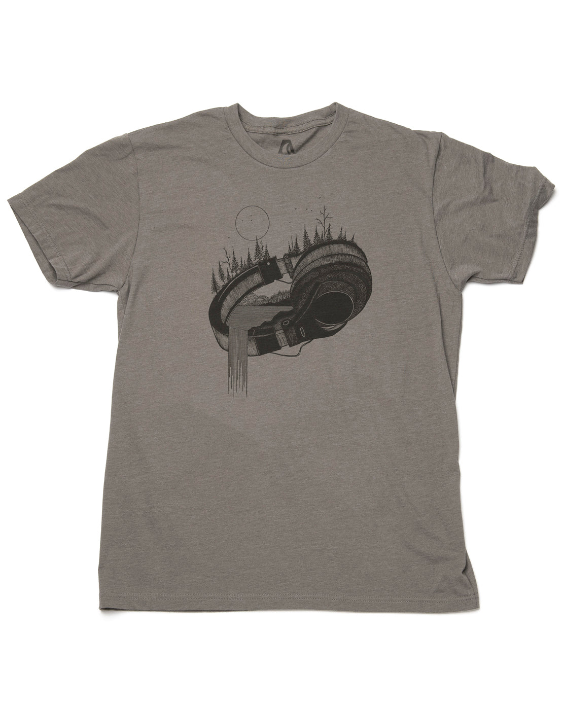 Mens-Headphones-And-NAture-Tshirt-2